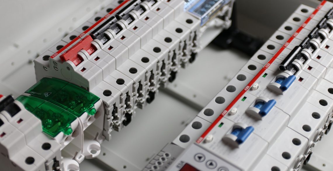 Quand et pourquoi changer son tableau électrique? ALEX ELECTRICITE